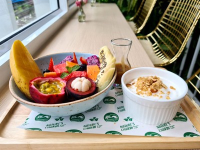 อาหาร หรือ เครื่องดื่ม