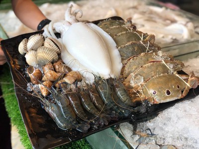 อาหาร หรือ เครื่องดื่ม