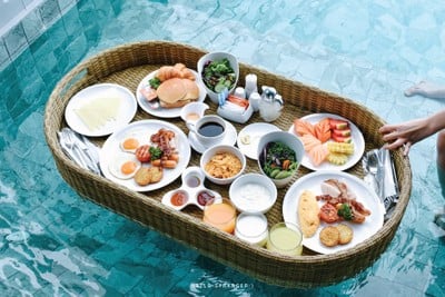 Crest Resort & Pool Villas จ.ภูเก็ต