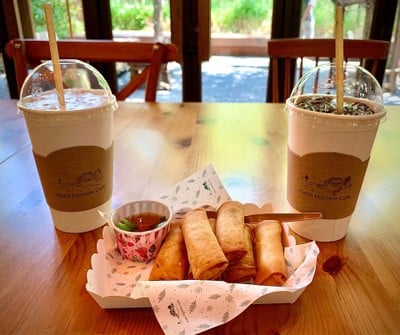 Noen Homme Cafe กาแฟบ้านดิน