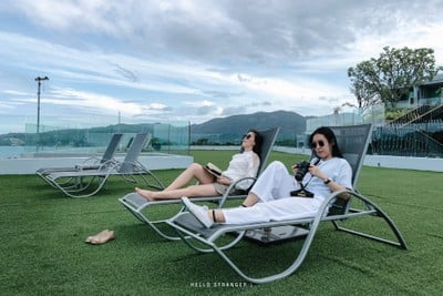 Crest Resort & Pool Villas จ.ภูเก็ต