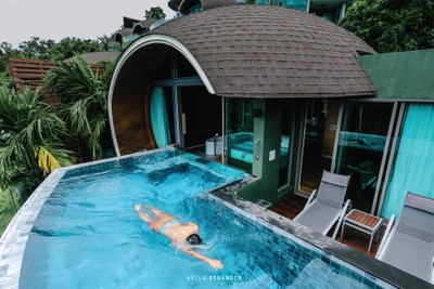 Crest Resort & Pool Villas จ.ภูเก็ต