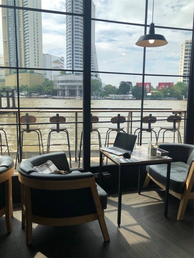 ร ว ว The Coffee Club River City Great For Chilling With River View And Near Pier To Other Places Great Service Wongnai