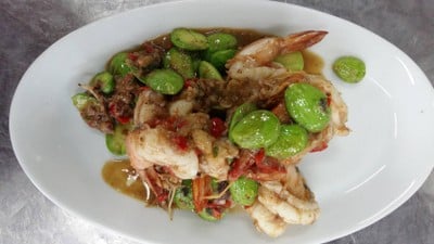 กุ้งผัดกะปิสะตอ