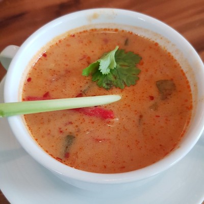 อาหาร หรือ เครื่องดื่ม