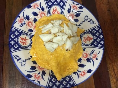 ข้าวราดไข่ข้นเนื้อปูก้อน