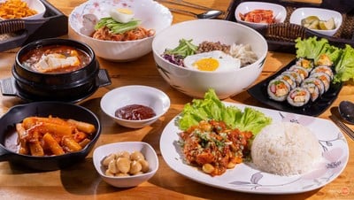 ร้านอาหารเกาหลีสุระ สี่แยกแม่กรณ์