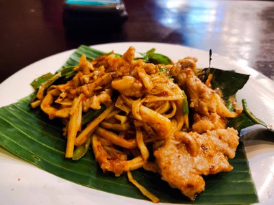 หมกหน่อไม้พริกแกงหมู