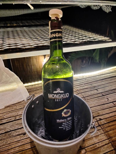 ไวน์ม่อนของที่พัก 300 บาท