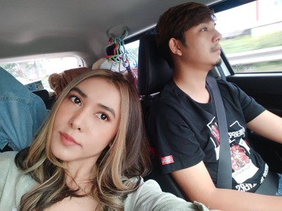 นี่คือคนขับ คือตากล้อง และคือคุณซะมีนั่นเอง