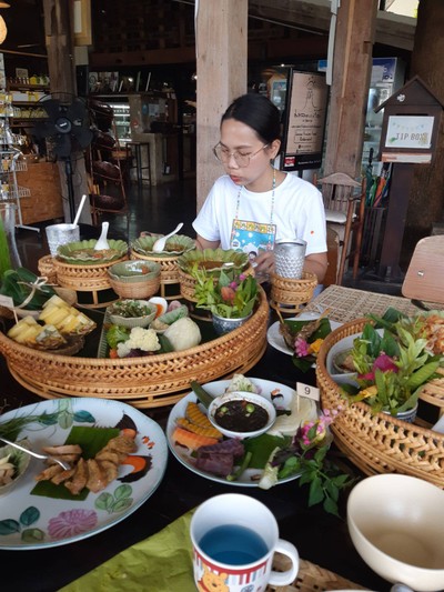 มินิเซตขันโตก