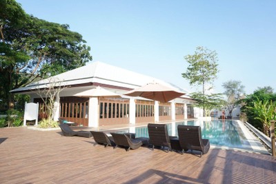 สระว่ายน้ำ/ชายหาด