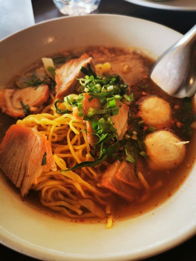 อาหาร หรือ เครื่องดื่ม