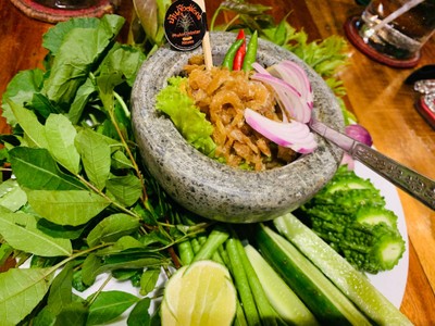 น้ำพริกกุ้งเสียบผักสด