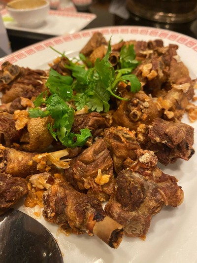 เป็ดทอดกระเทียม