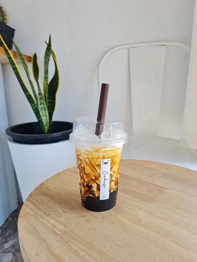 นมสดไข่มุกบราวน์ชูก้า