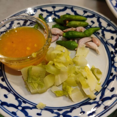 ข้าว & ขาหมู ไข่พะโล้