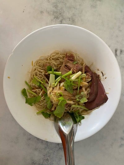 บะหมี่แห้งเป็ดตุ่น
