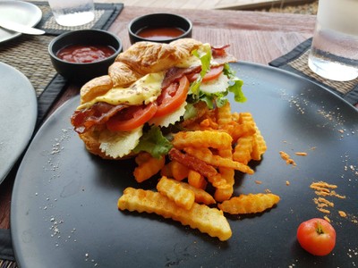 ครัวซองแซนวิช