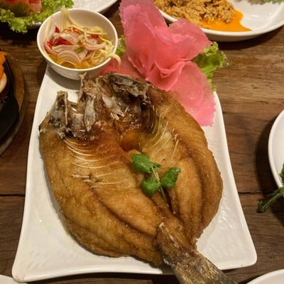 เมนูของร้าน ปลากะพง Prakapong Seafood