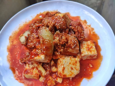 เต้าหูผัดกิมจิ (Dubu Kimchi) เต้าหูผัดกิมจิ (Dubu Kimchi)