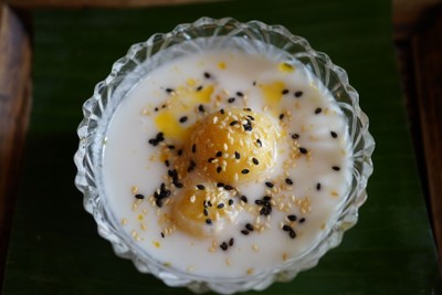 บัวลอยไส้ไข่เค็ม