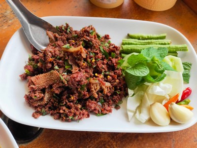 ก้อยเนื้อ