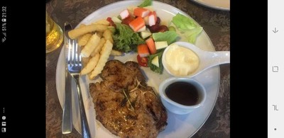 อาหาร หรือ เครื่องดื่ม