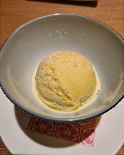 VANILLA ICE CREAM