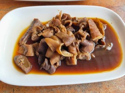 ไส้หมูพะโล้