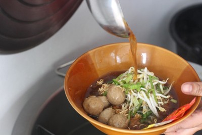 มาม่าซือดะ ลูกชิ้นจัมโบ้