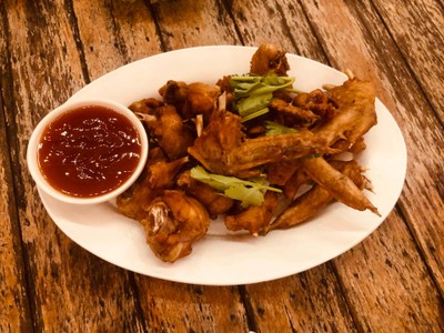 ปีกไก่ทอดน้ำปลา