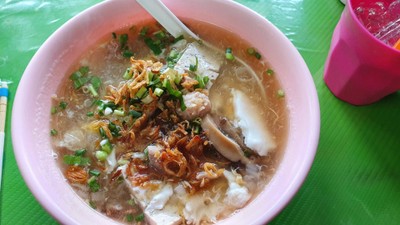 ก๋วยจั้บญวนไข่ตอก