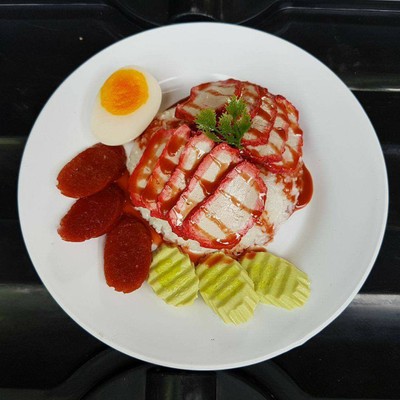 ข้าวหมูแดง