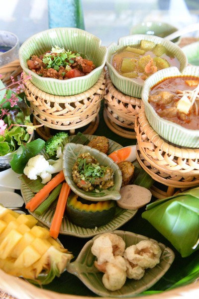 มินิเซตขันโตก