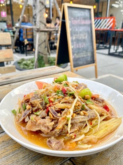 หมูตกครก