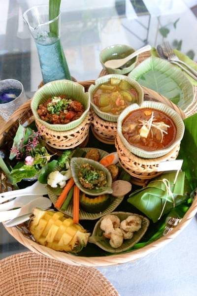 มินิเซตขันโตก