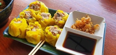 ข้าวซอยพี่น้อง Khaosoi Zister's & Zister's Cafe'