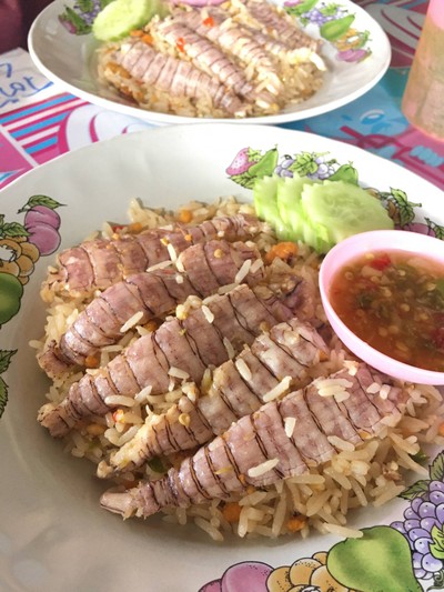 ข้าวผัดพริกเกลือไข่ปู+กั้ง