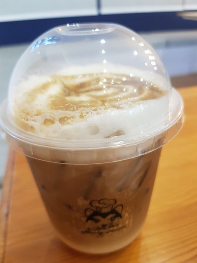 อาหาร หรือ เครื่องดื่ม