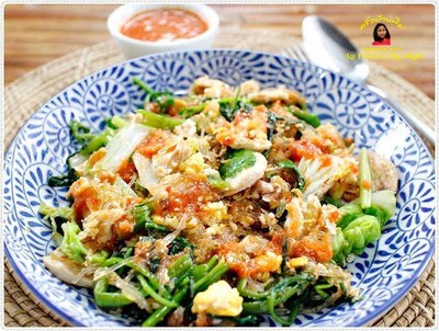 สุกี้แห้งไก่