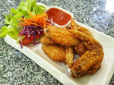 ปีกไก่ทอดเกลือ