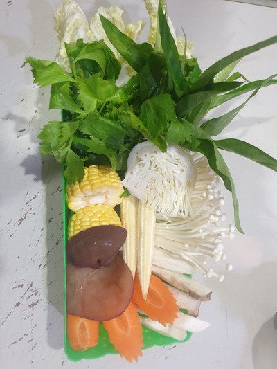 อาหาร หรือ เครื่องดื่ม