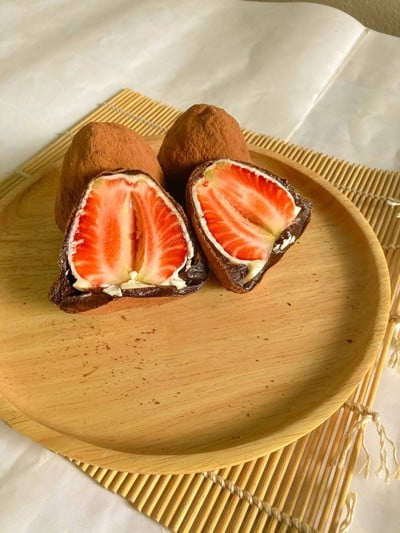 ไดฟุกุสตรอเบอรี่ โกโก้ไวท์ช็อก