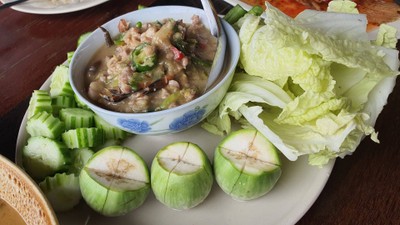 อาหาร หรือ เครื่องดื่ม