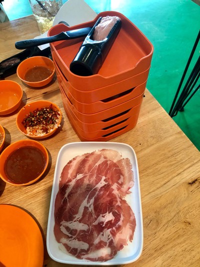 สันคอหมู