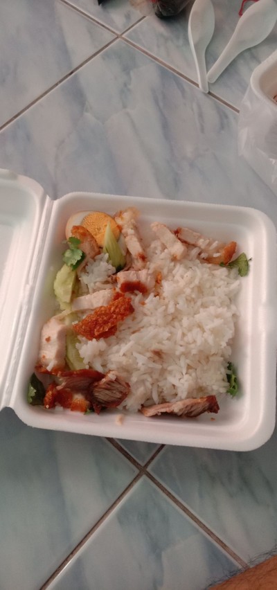 อาหาร หรือ เครื่องดื่ม