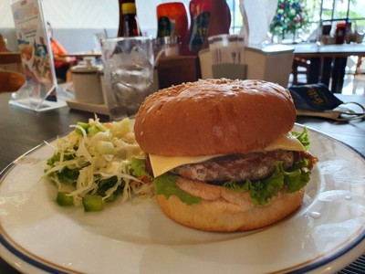 CHEESE BURGER