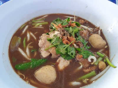 อาหาร หรือ เครื่องดื่ม