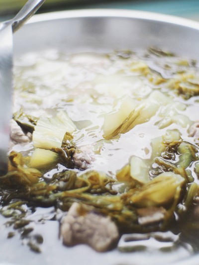 วิธีทำ ต้มจืดผักกาดดองกระดูกอ่อน 